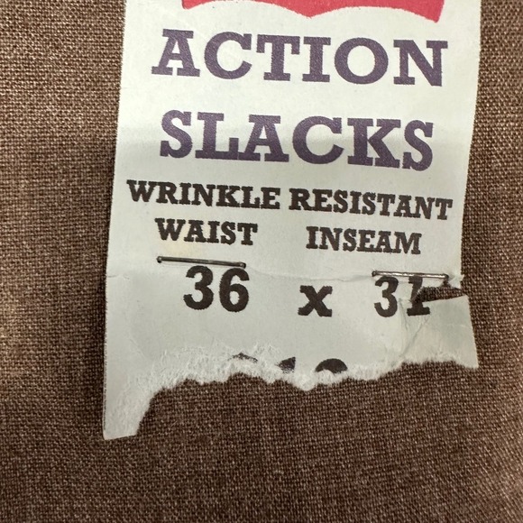 Levi's Action Slacks Wrinkle Resistant Trousers Brown Waist 36 Inseam 32 - Picture 4 of 5